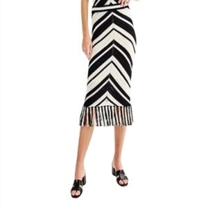 Black White Chevron Knit Midi Skirt Fringe Hem Women’s Size M NWT